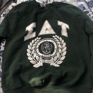 Sigma Delta Tau Greek Letter Crew, Hunter Green